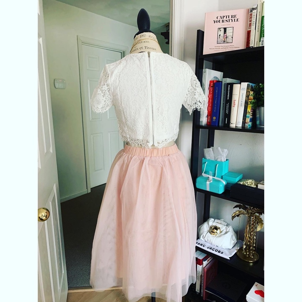 White Lace Top & Blush Midi Skirt Set - NEW - Picture 2 of 4